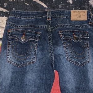 Perfect some jean shorts and vans look😎☀️